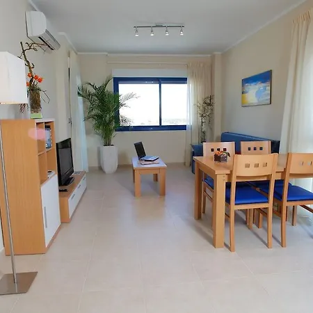 Hills Apartahotel 4*