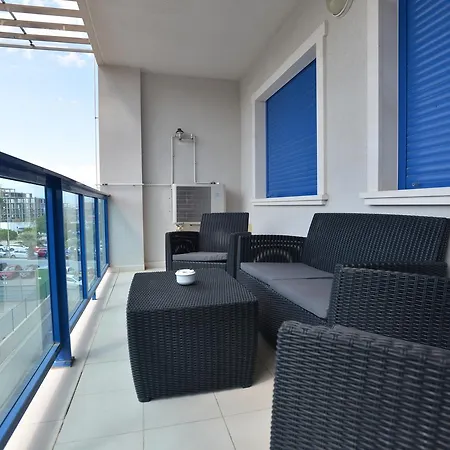 Hills Apartahotel 4*