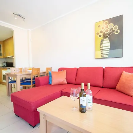 Hills Apartahotel 4*