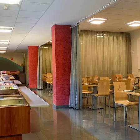 Aparthotel Hills 4*