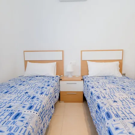 Hills Aparthotel